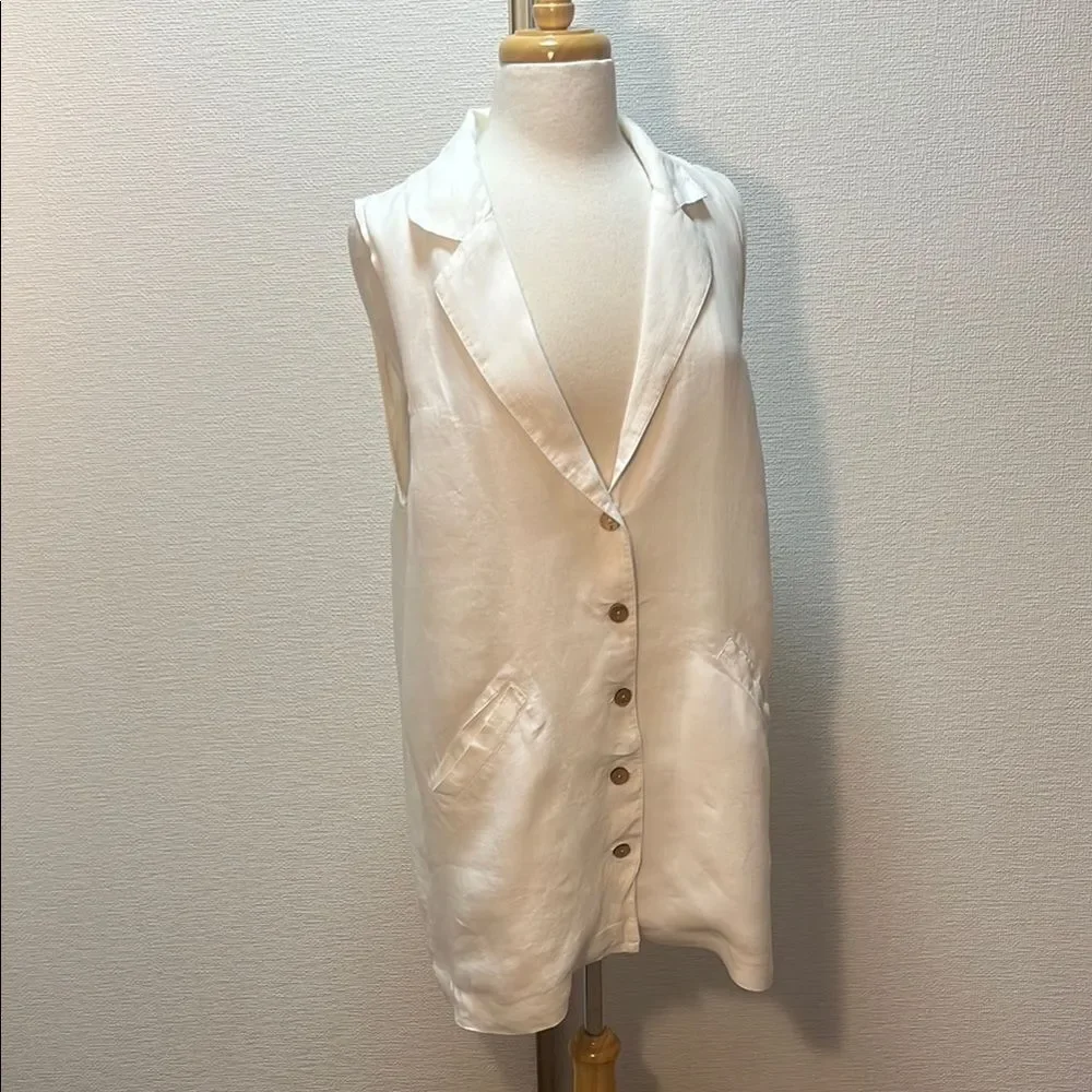 Free People Sleeveless White Button-Up - Picture 2 of 13